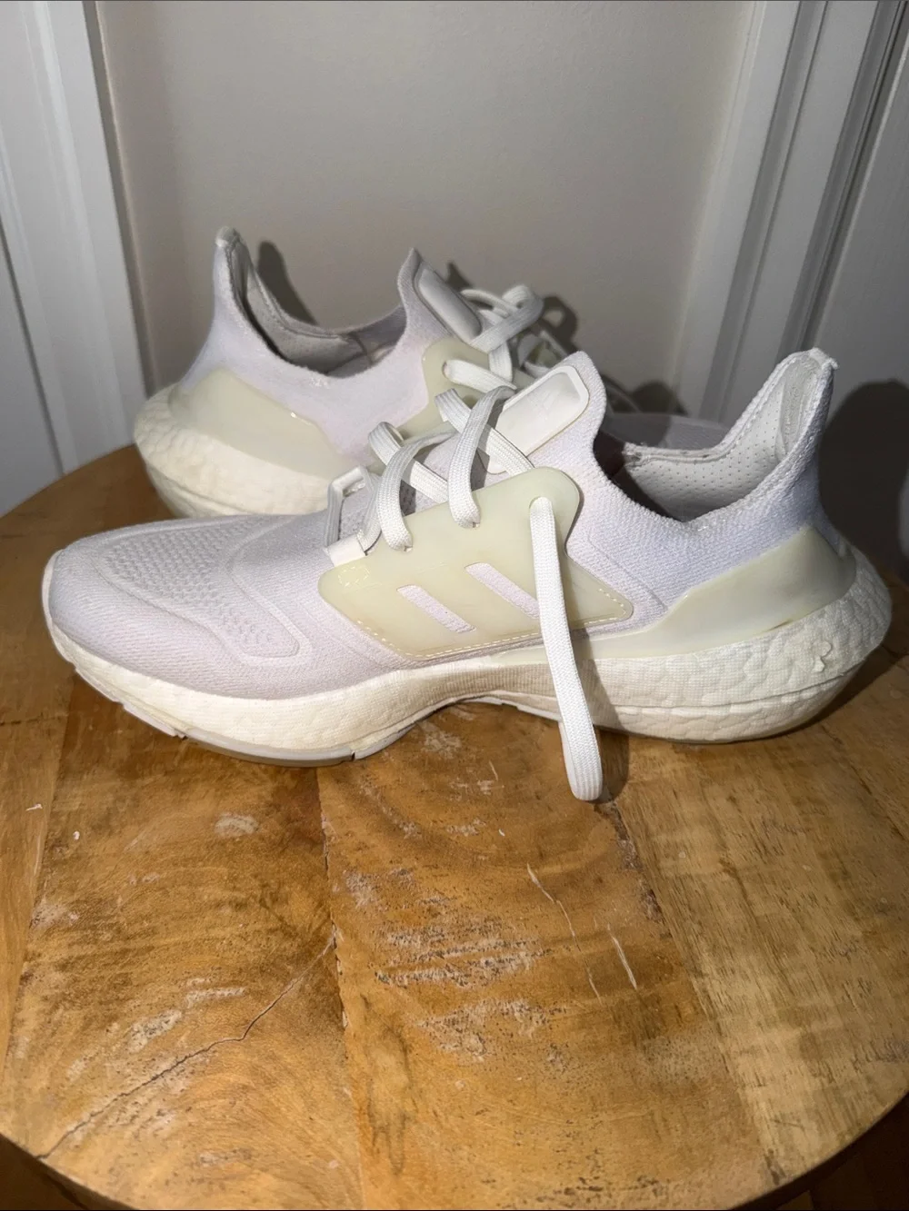 Adidas Women's Ultraboost 22 Running Shoes - Cloud White